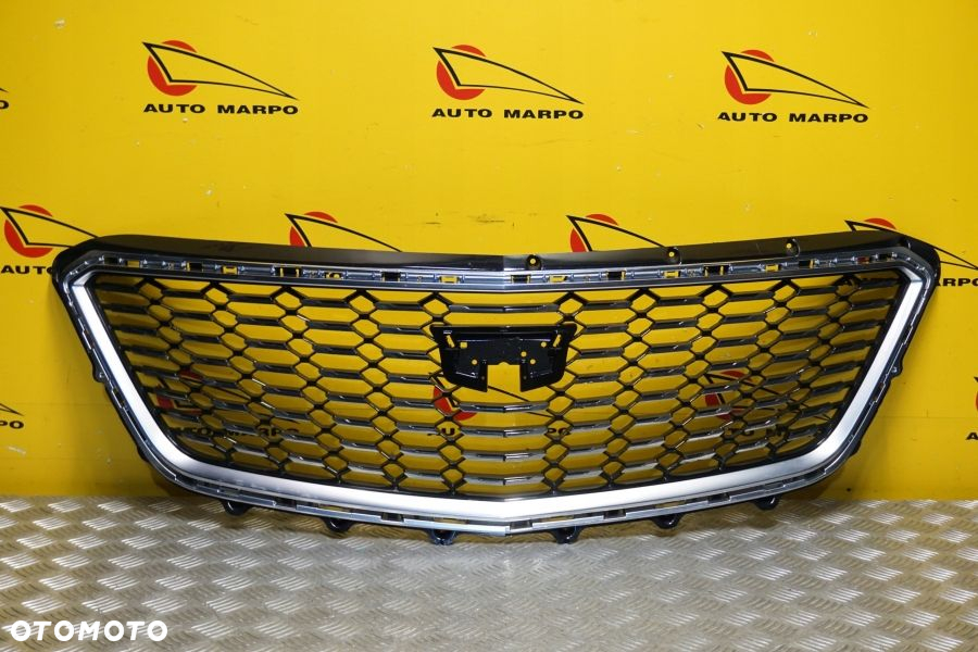 CADILLAC XT4 2020 - 2023 Atrapa Przód Grill Chrom 84681891 - 2