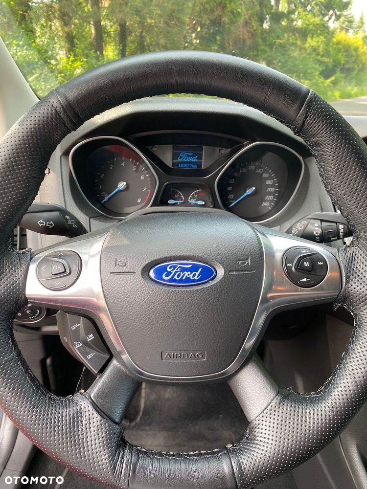 Ford Focus 1.0 EcoBoost Trend - 24