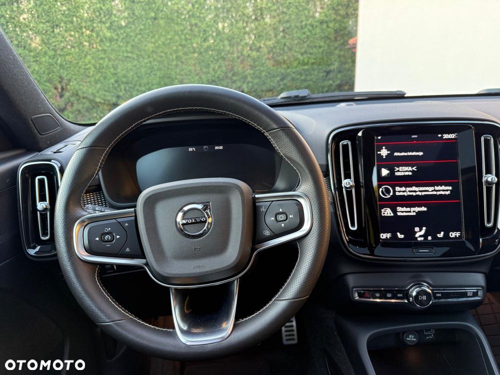 Volvo XC 40 T5 AWD R-Design - 22