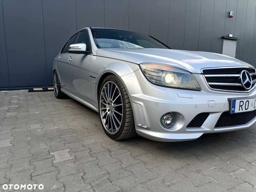 Mercedes-Benz Klasa C 63 AMG 7G-TRONIC Performance Plus SPORT EDITION - 23