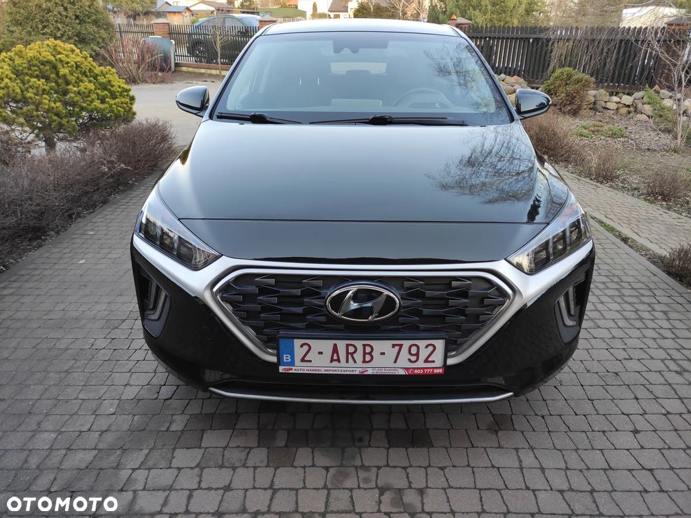Hyundai IONIQ 1.6 GDI Premium - 3