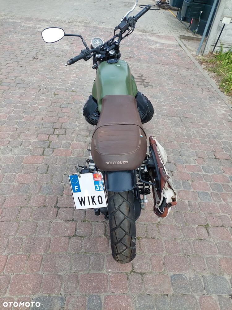 Moto Guzzi V7 - 4