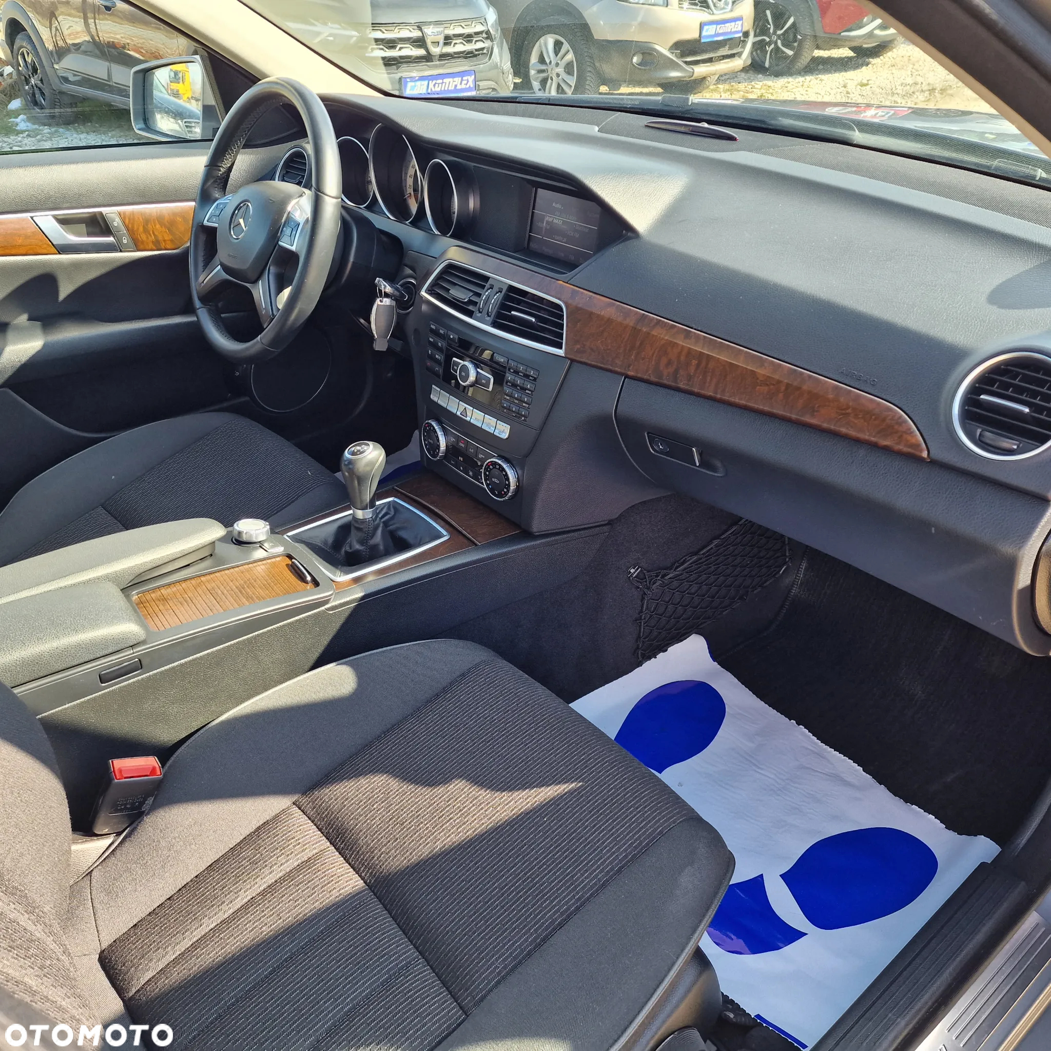 Mercedes-Benz Klasa C 180 (BlueEFFICIENCY) Elegance - 17