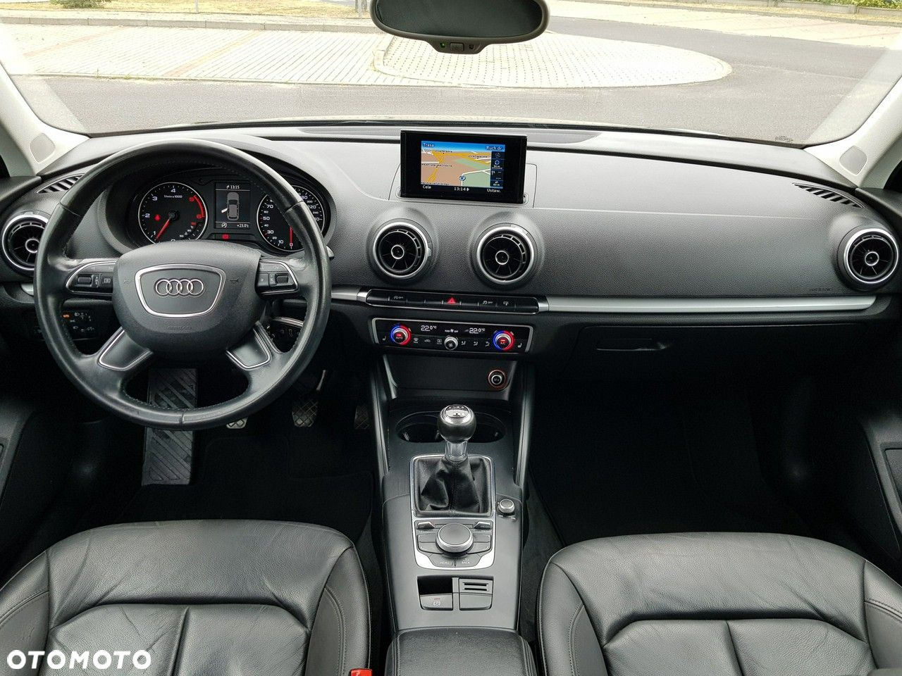 Audi A3 1.6 TDI Sportback ultra Attraction - 12
