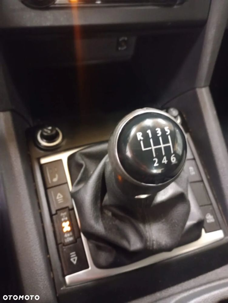 Volkswagen Amarok DC 2.0 TDI 4Mot Trendline - 13