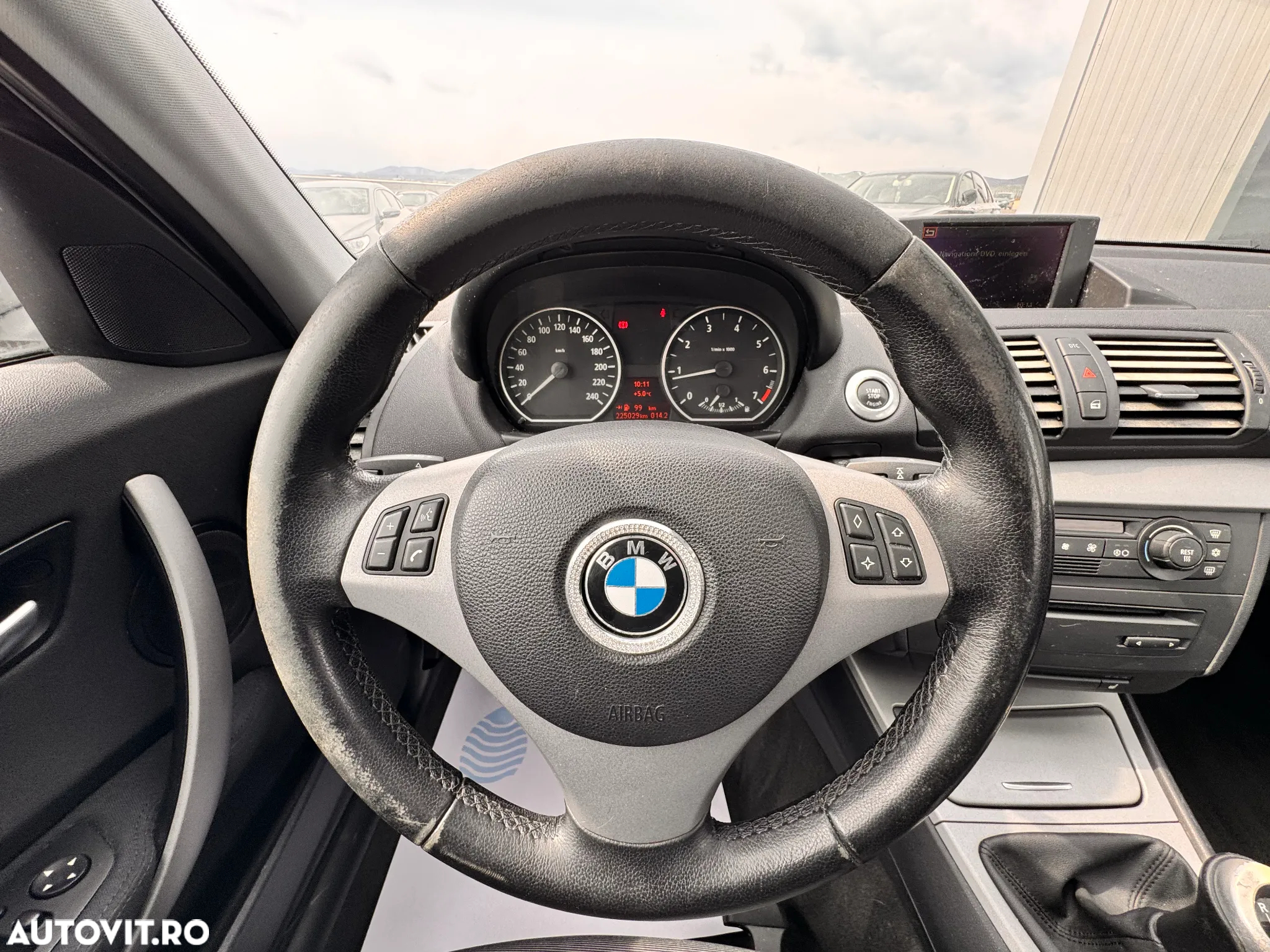 BMW Seria 1 116i - 24