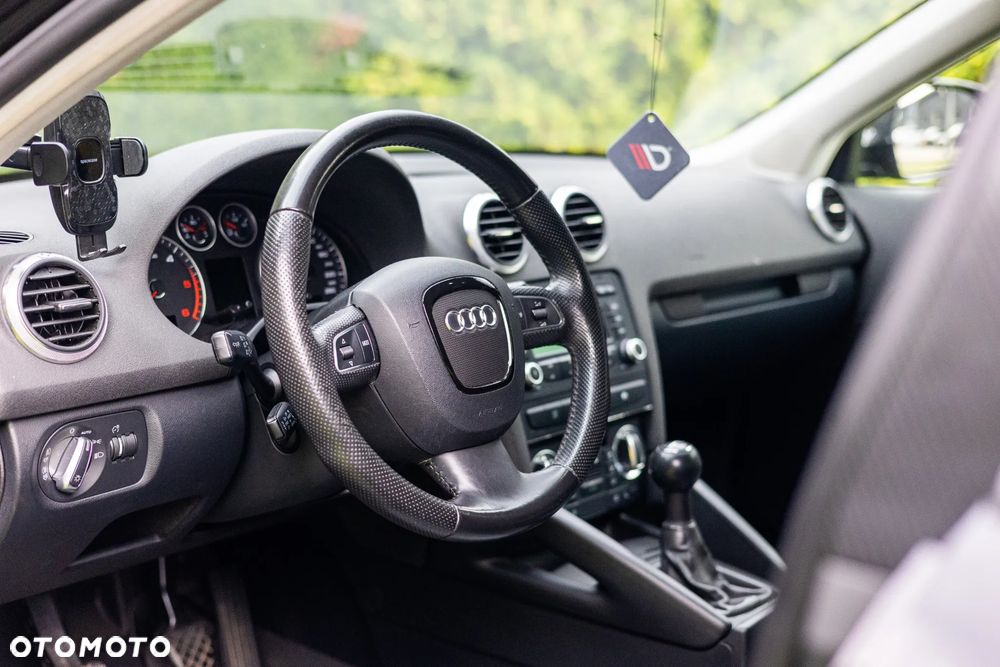 Audi A3 Sportback - 13