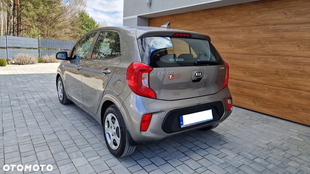 Kia Picanto 1.0 L - 4