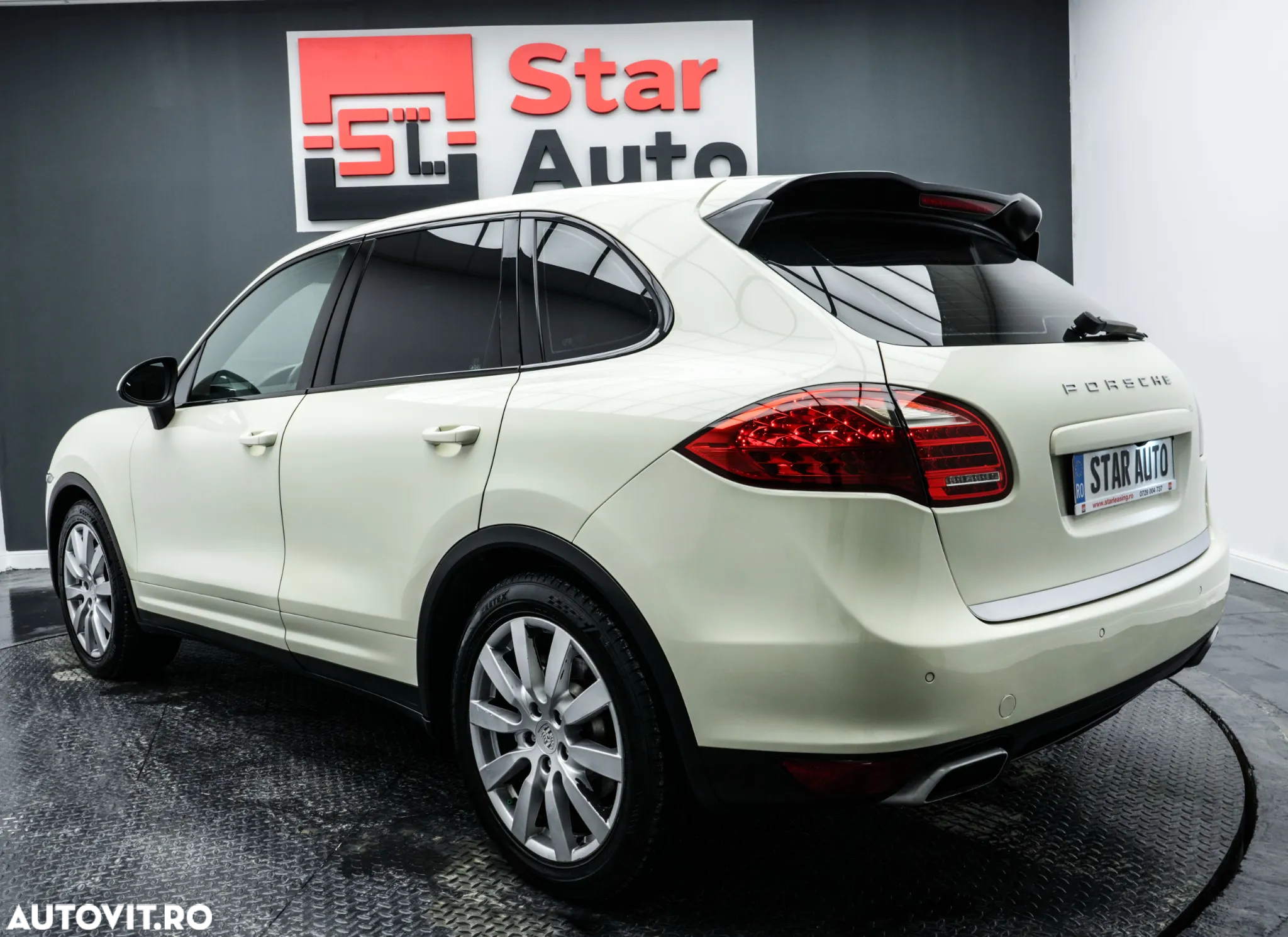 Porsche Cayenne 3.0 L V6 - 5