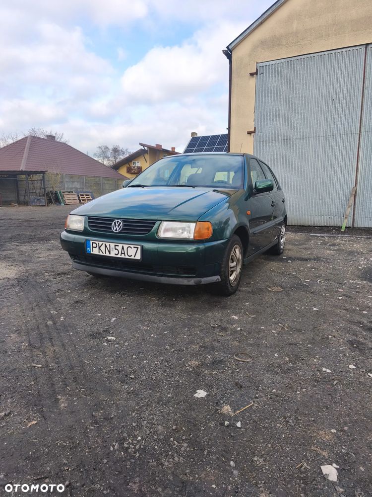 Volkswagen Polo - 2