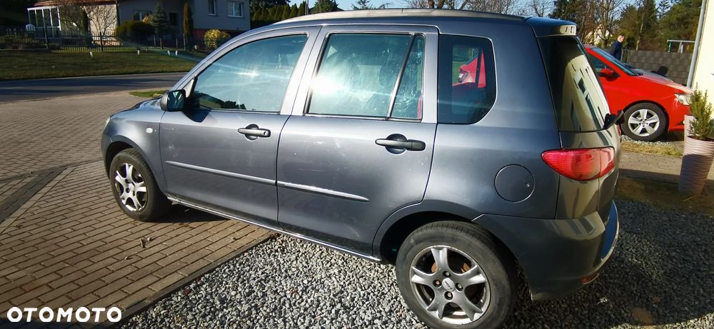 Mazda 2 1.4 Core + - 2