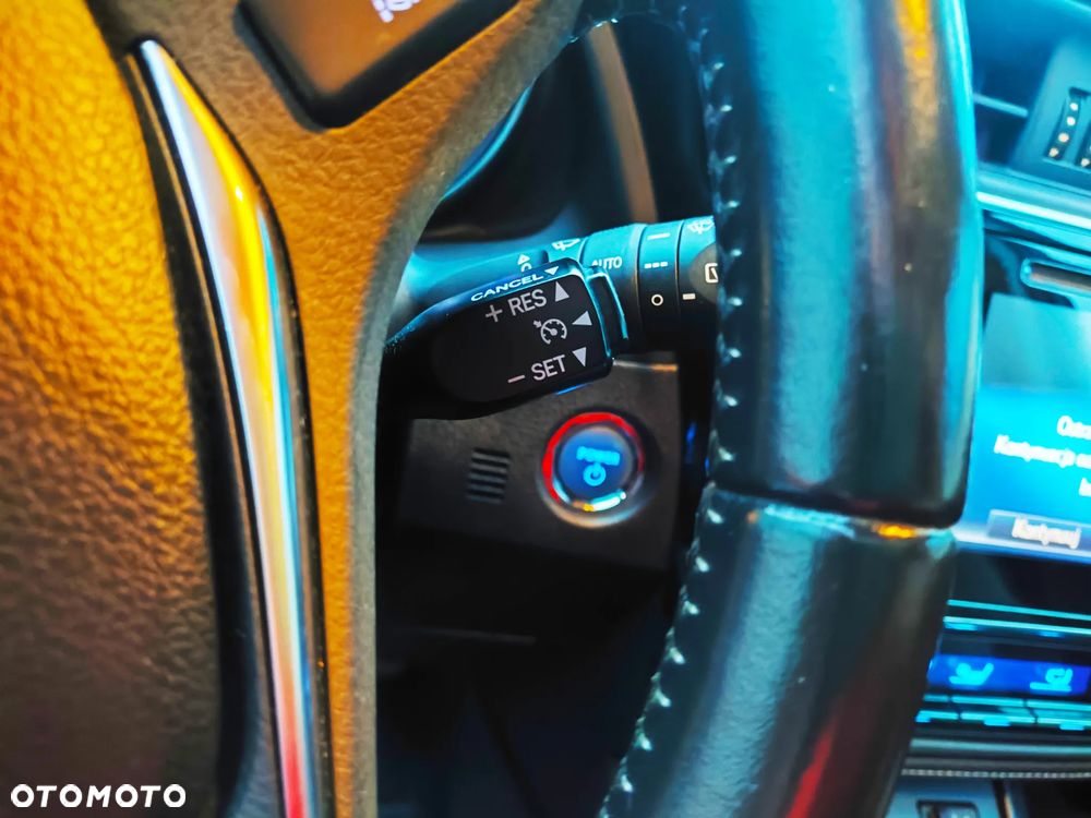 Toyota Auris Hybrid 135 Prestige - 18