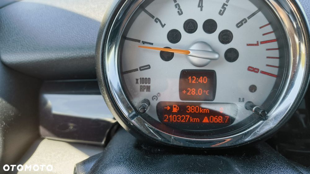 MINI Cooper Standard - 13