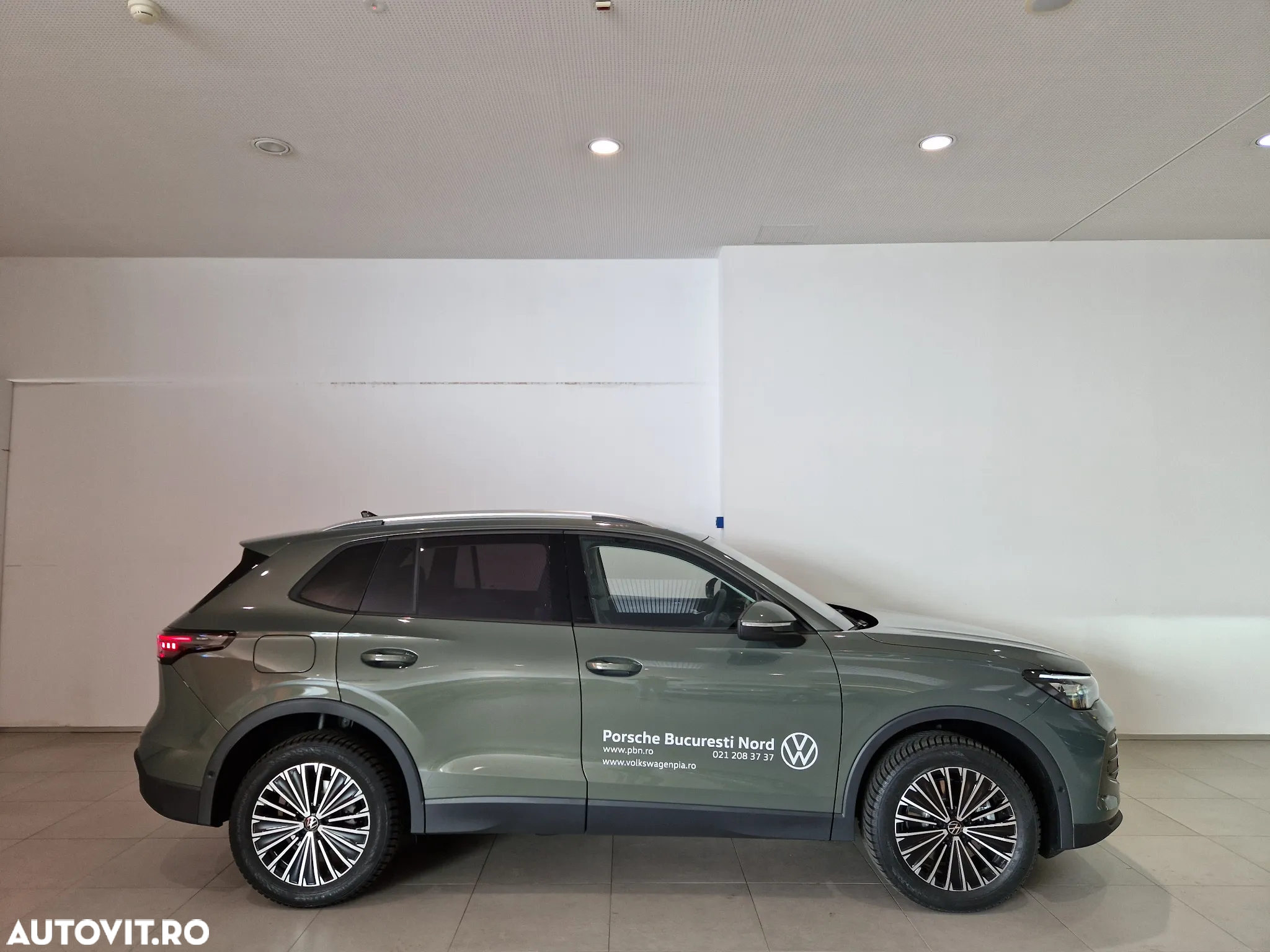 Volkswagen Tiguan - 6