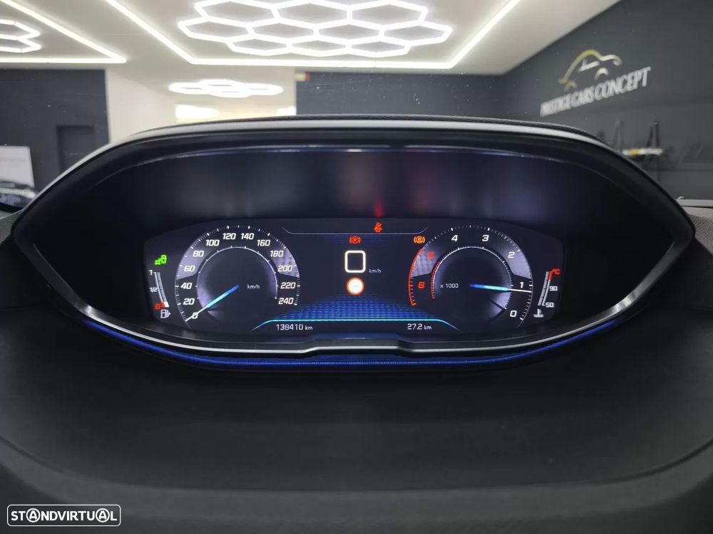 Peugeot 3008 1.6 BlueHDi GT Line — fotografia 25