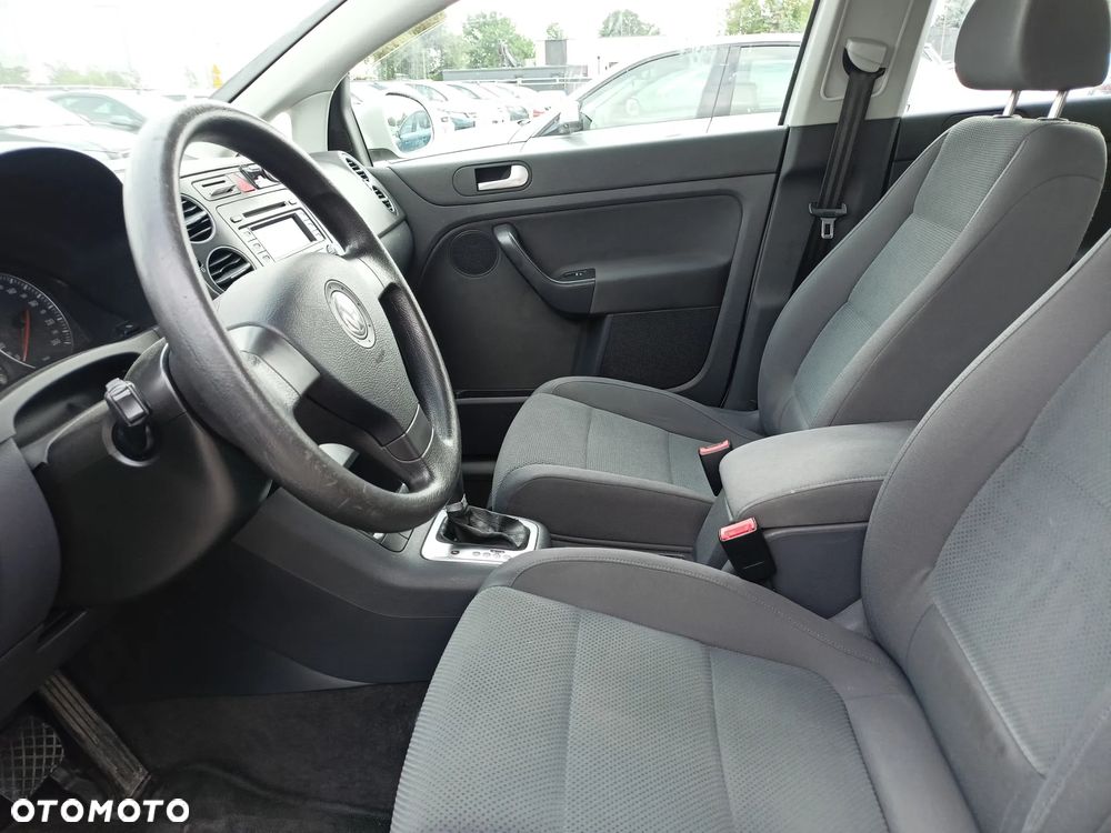 Volkswagen Golf Plus - 8