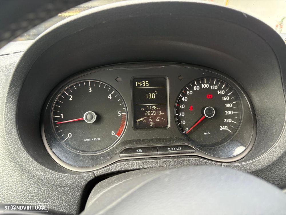 VW Polo 1.6 TDI Trendline BlueMotion - 16