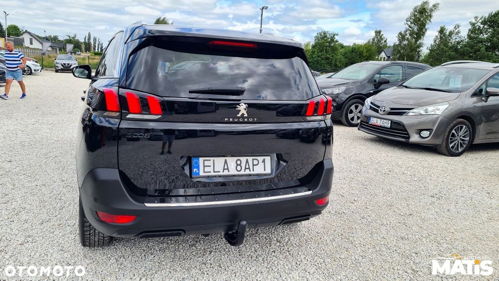 Peugeot 5008 - 9
