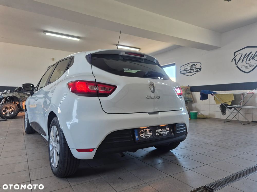 Renault Clio - 8