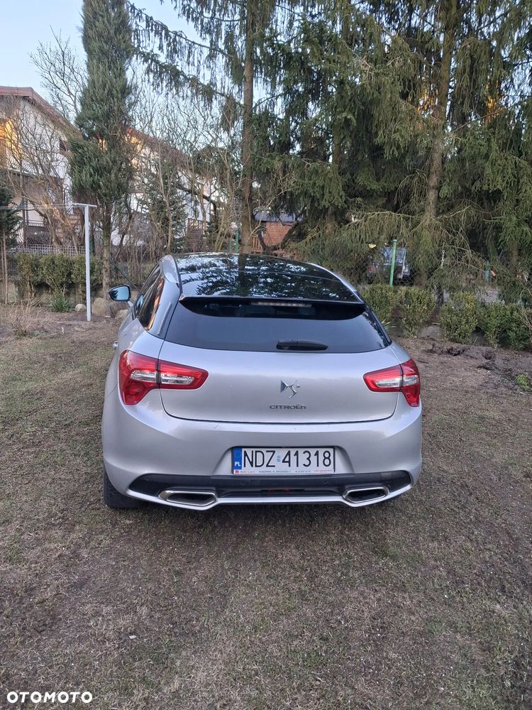 Citroën DS5 HDi 165 SportChic - 4