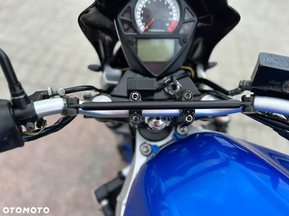 Suzuki SV - 17