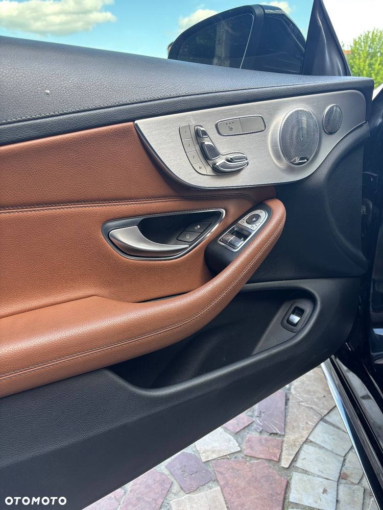 Mercedes-Benz Klasa C 300 9G-TRONIC - 7