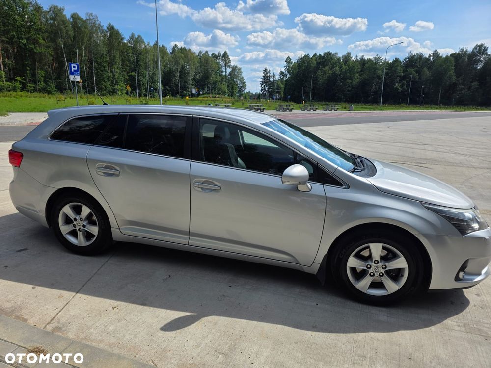 Toyota Avensis 2.0 D-4D Comfort - 2
