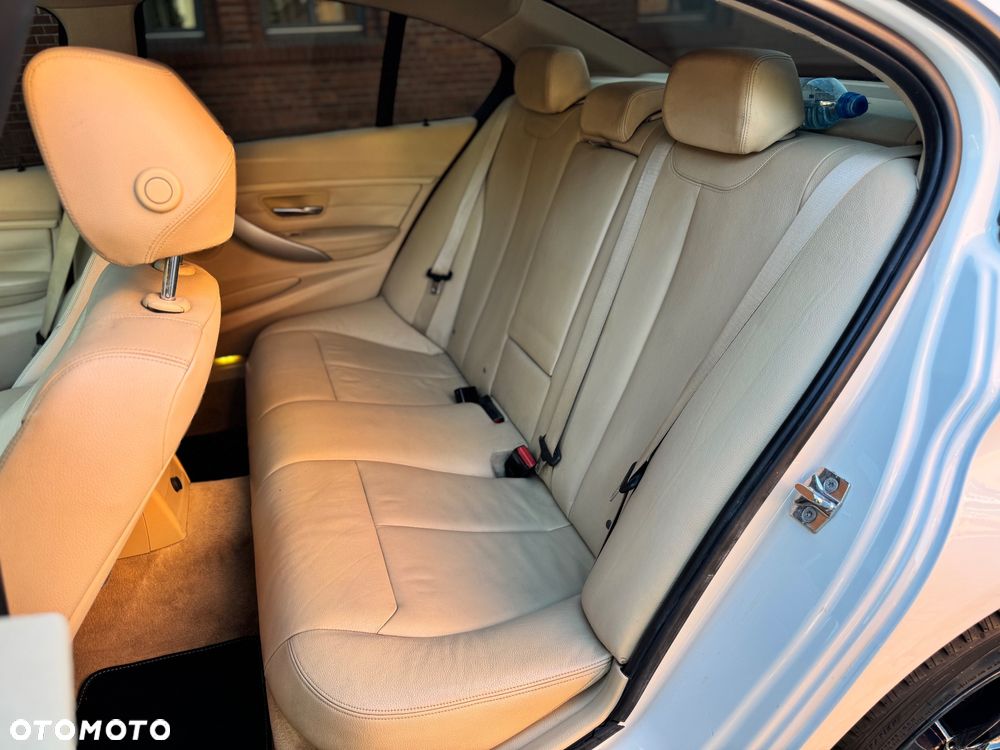 BMW Seria 3 - 37