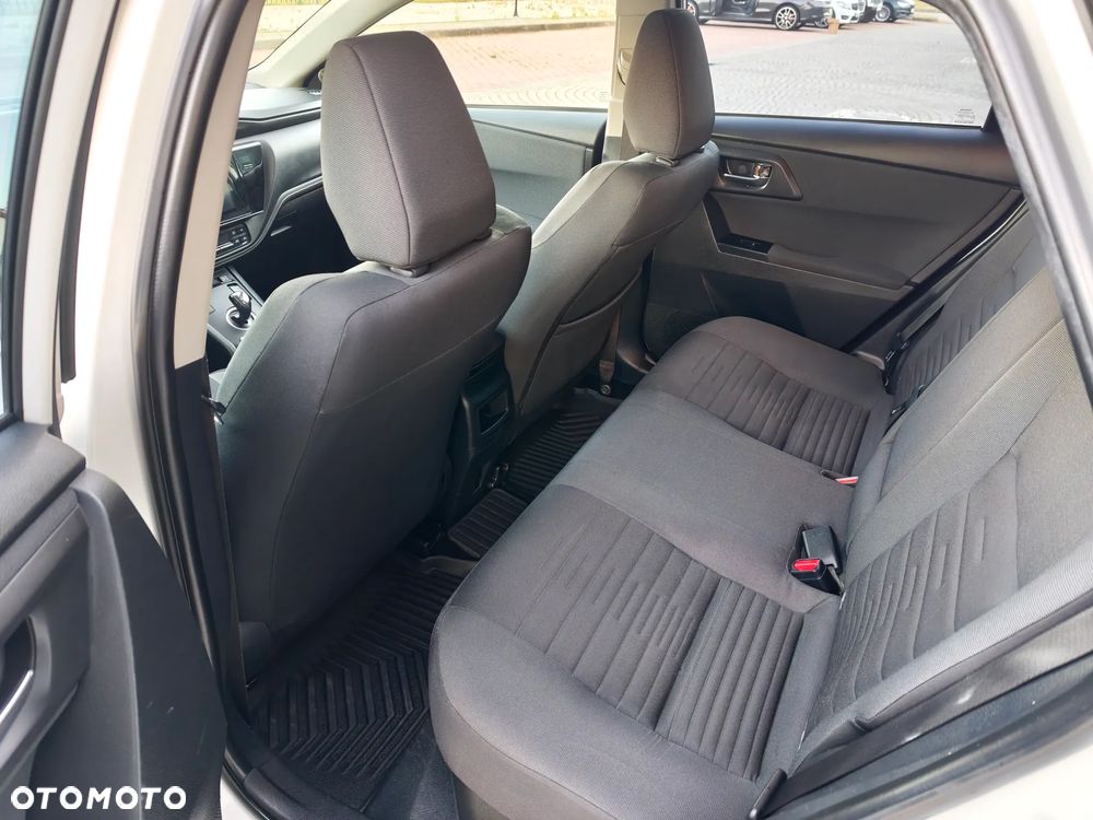 Toyota Auris Hybrid 135 Active - 6