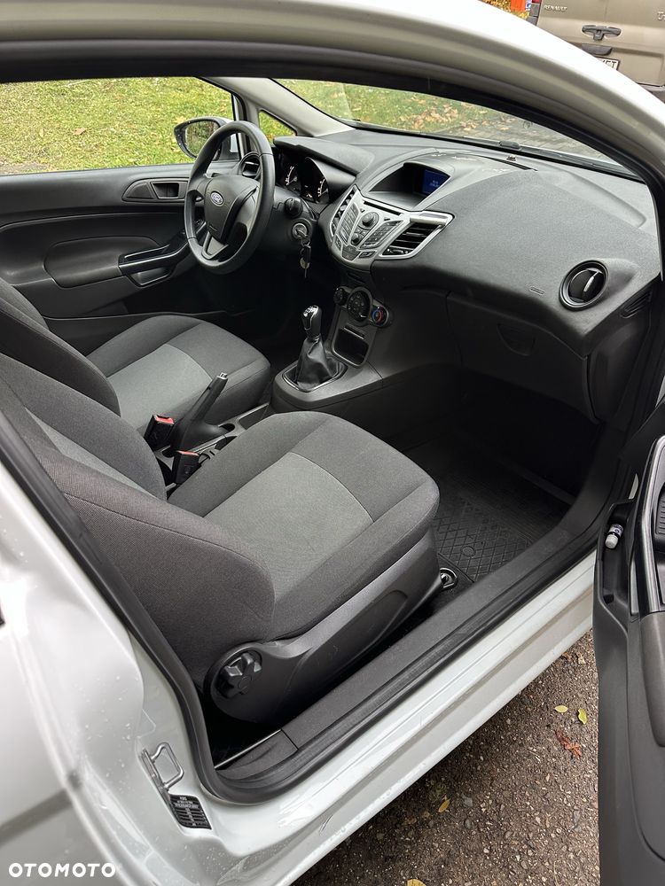 Ford Fiesta - 8