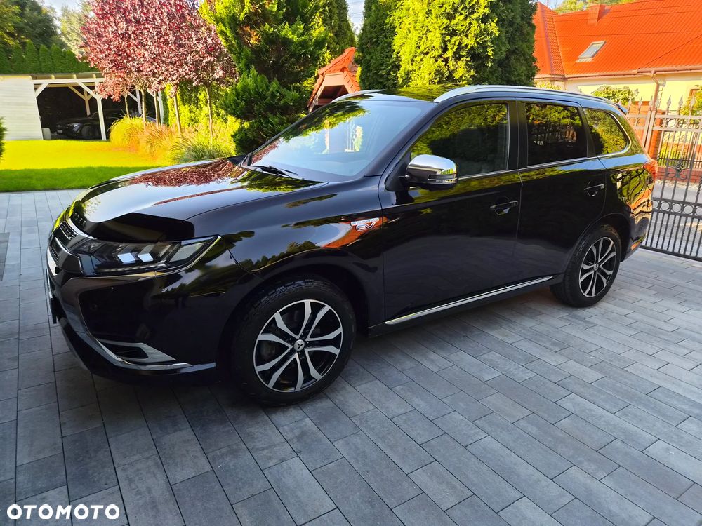 Mitsubishi Outlander - 9