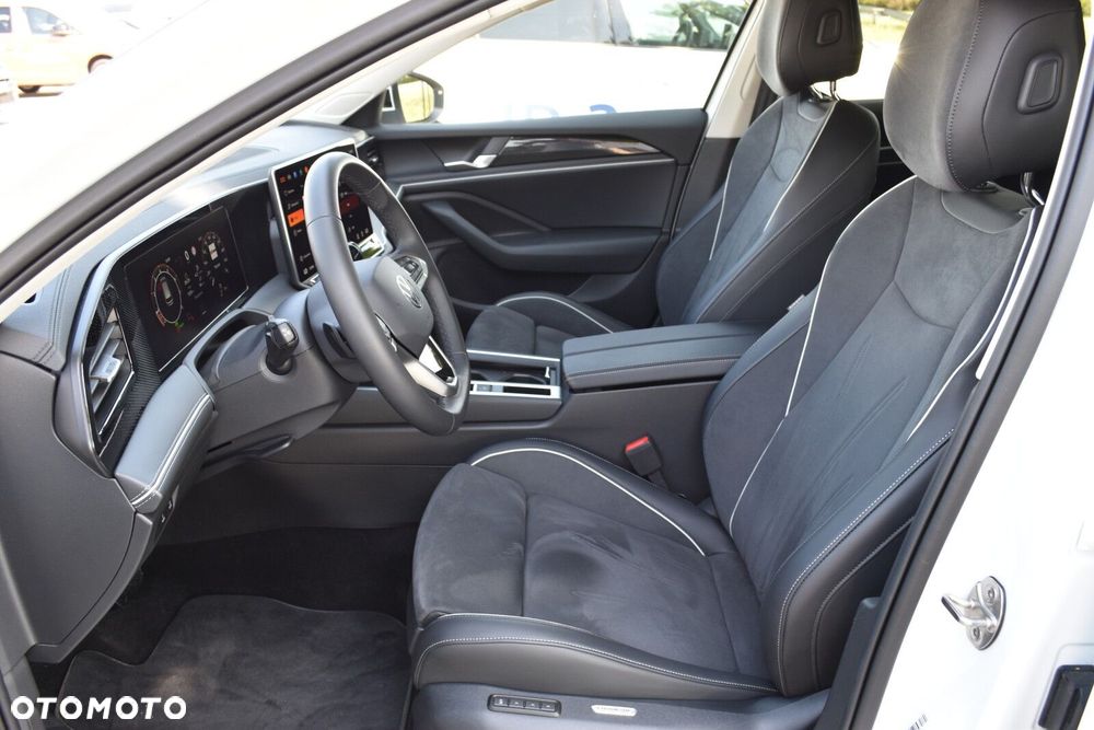Volkswagen Passat - 31