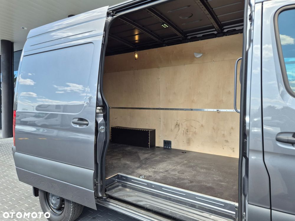 Mercedes-Benz Sprinter 319 4x4 - 19