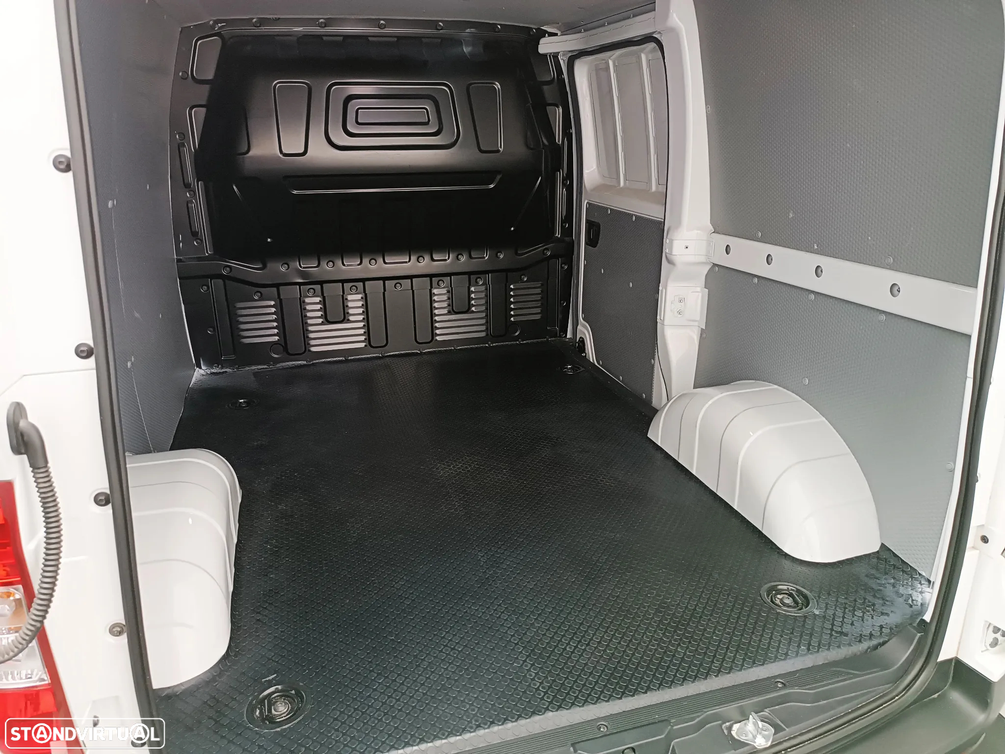 Maxus eDeliver 3 - 6