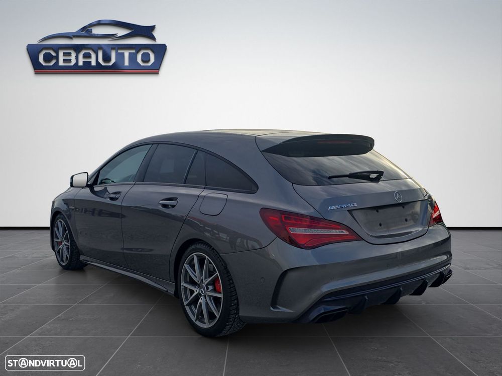 Mercedes-Benz CLA 45 AMG - 4