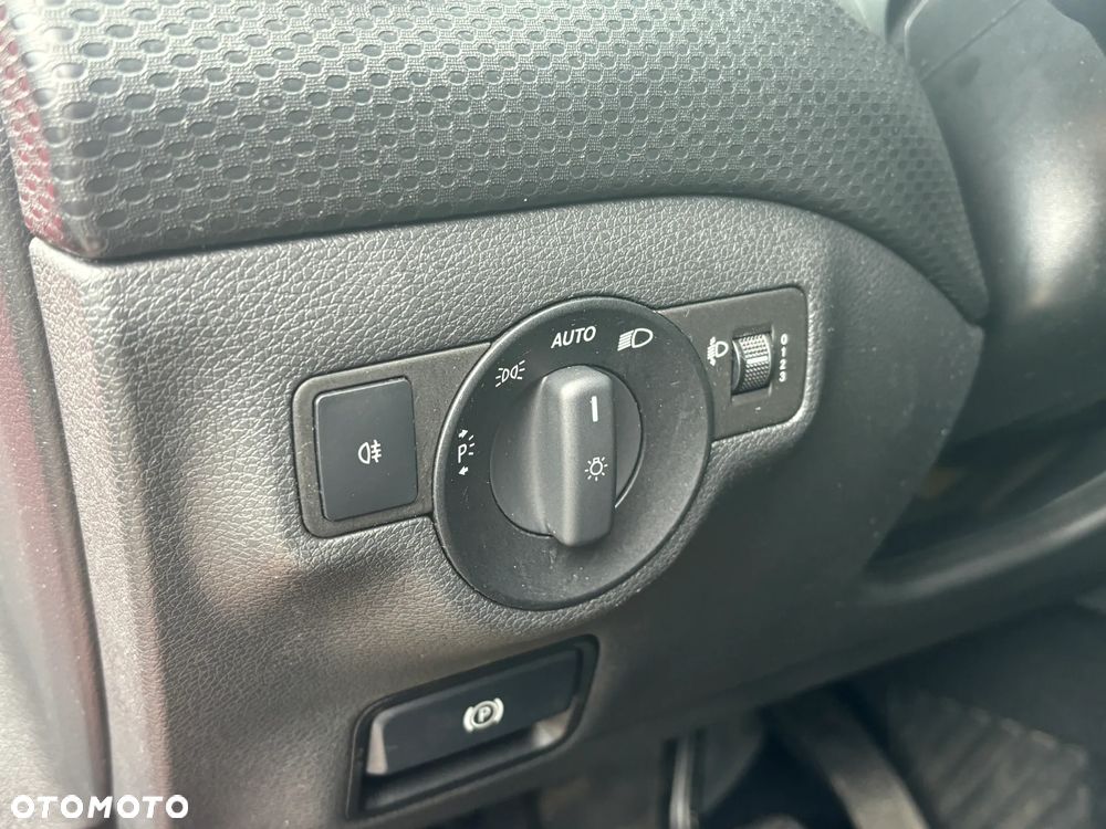 Mercedes-Benz Klasa A 180 (BlueEFFICIENCY) 7G-DCT Style - 15