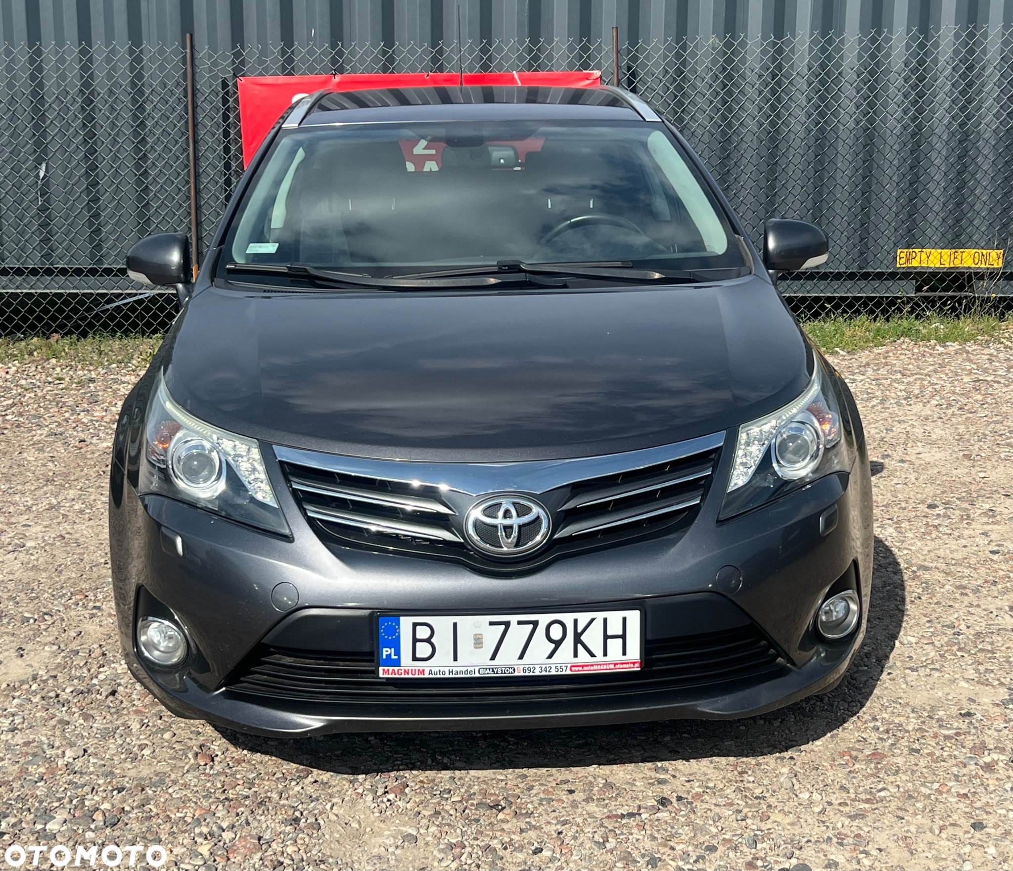 Toyota Avensis Combi 2.0 D-4D Executive - 27