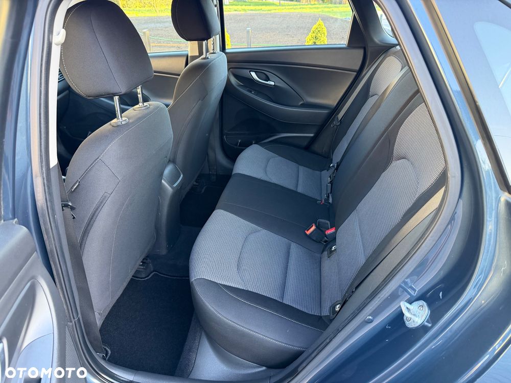 Hyundai i30 1.5 DPI Modern - 10
