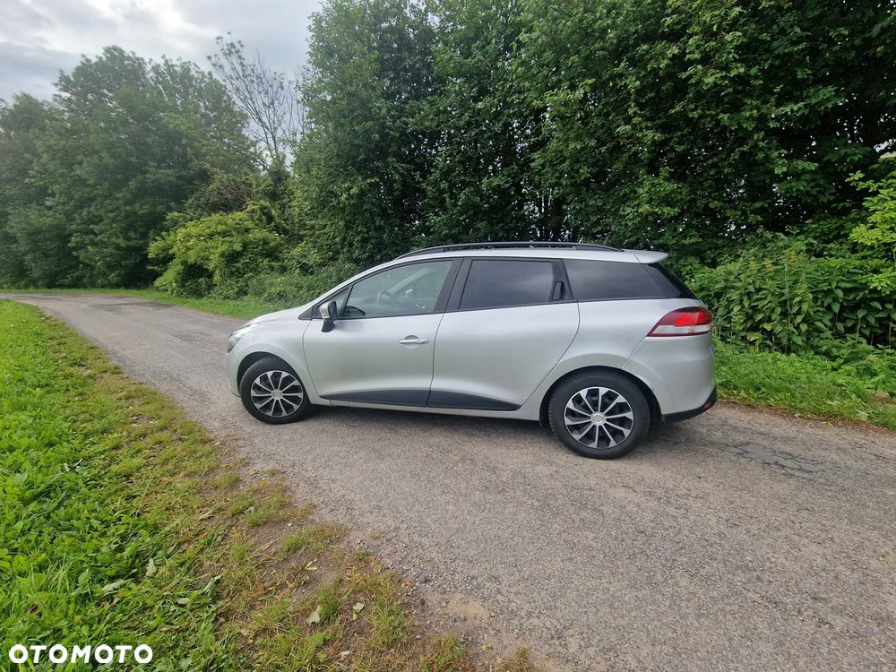 Renault Clio - 6