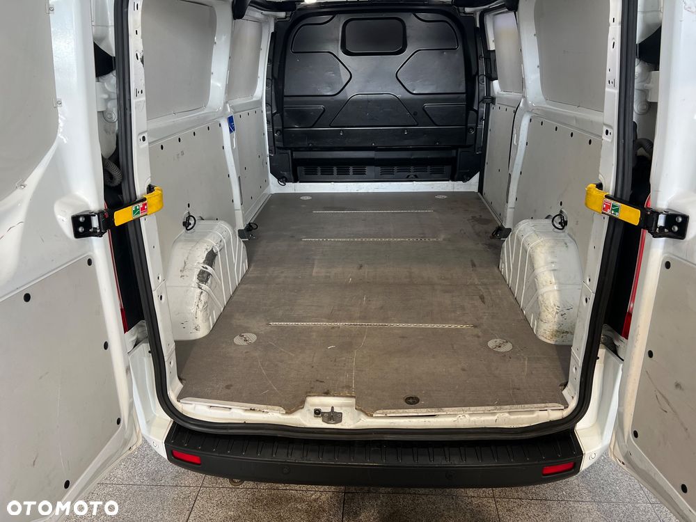 Ford Transit Custom - 13