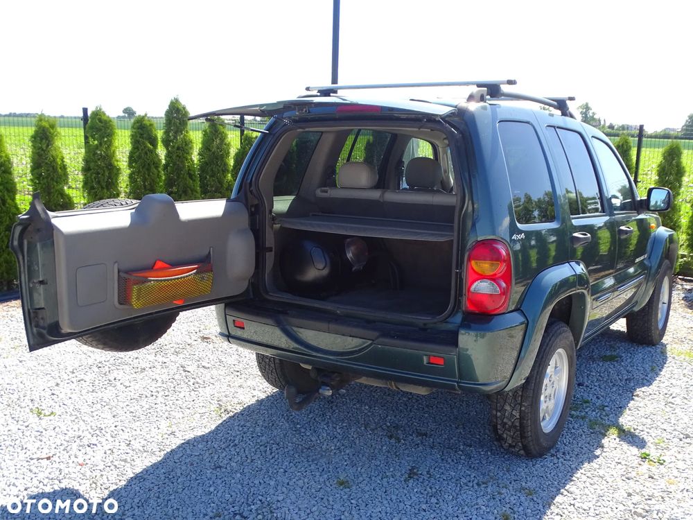 Jeep Liberty - 13