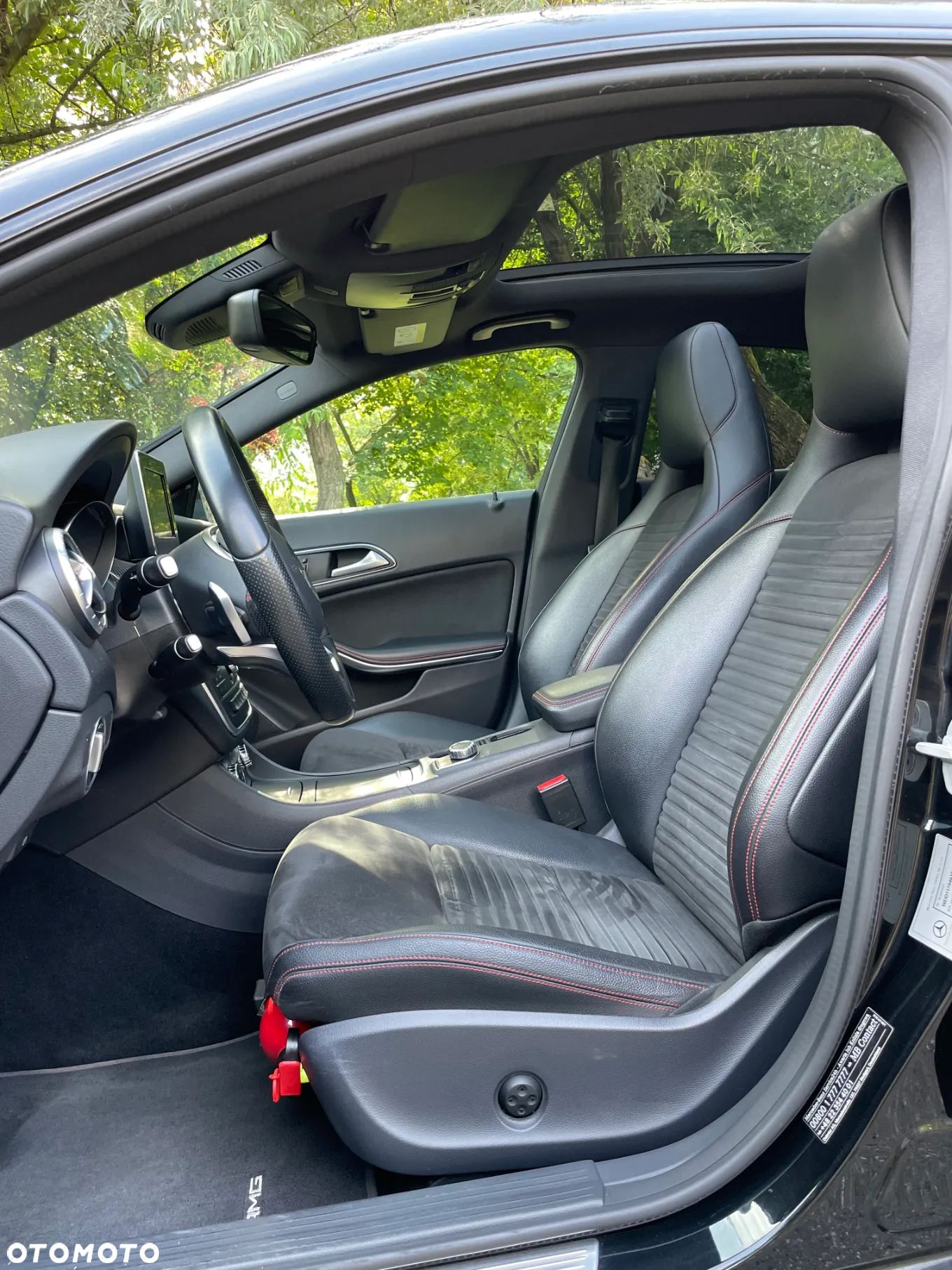 Mercedes-Benz CLA 250 4-Matic - 14