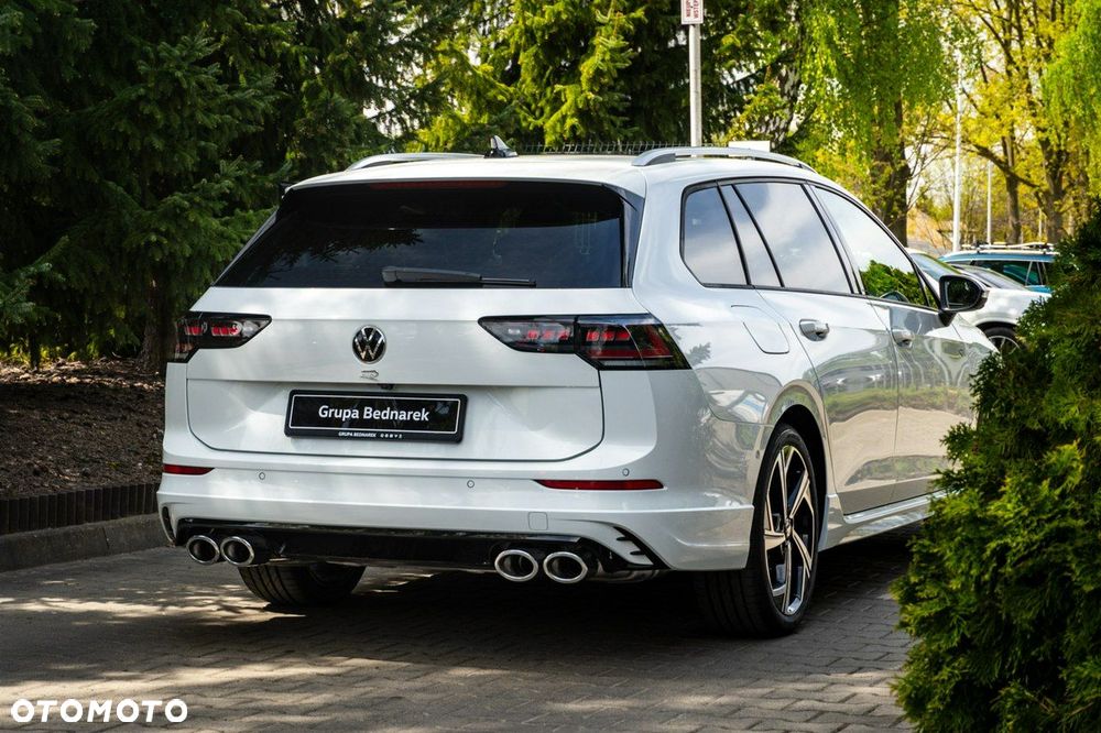 Volkswagen Golf - 11