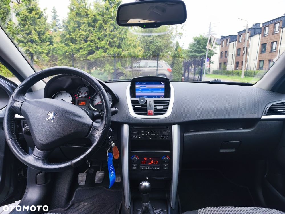Peugeot 207 - 6