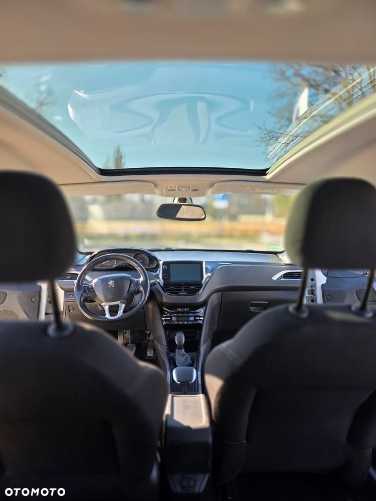 Peugeot 2008 PureTech 82 Style - 20