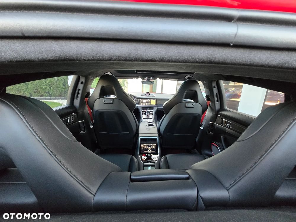 Porsche Panamera - 26