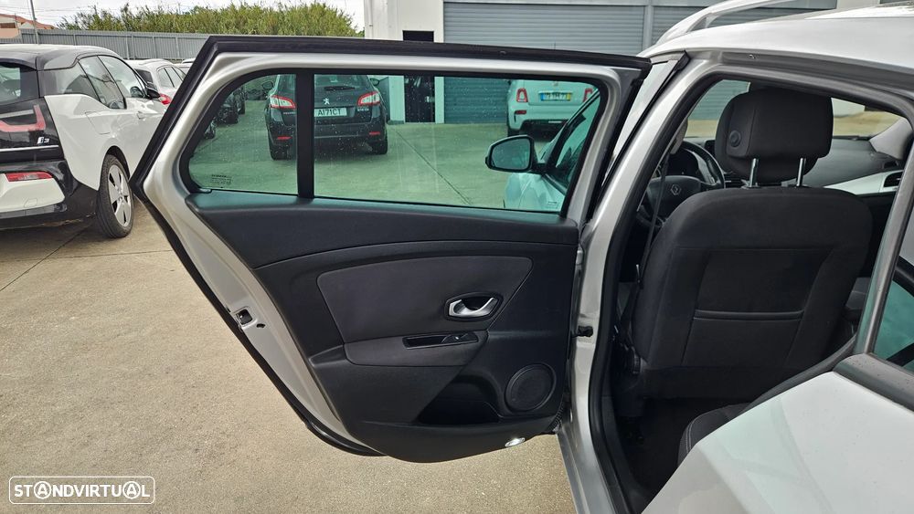 Renault Mégane Sport Tourer 1.5 dCi Avantage - 25