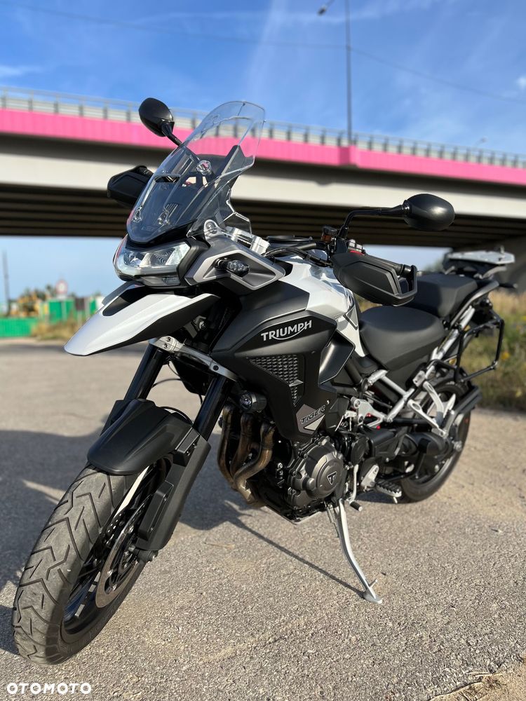 Triumph Tiger - 1