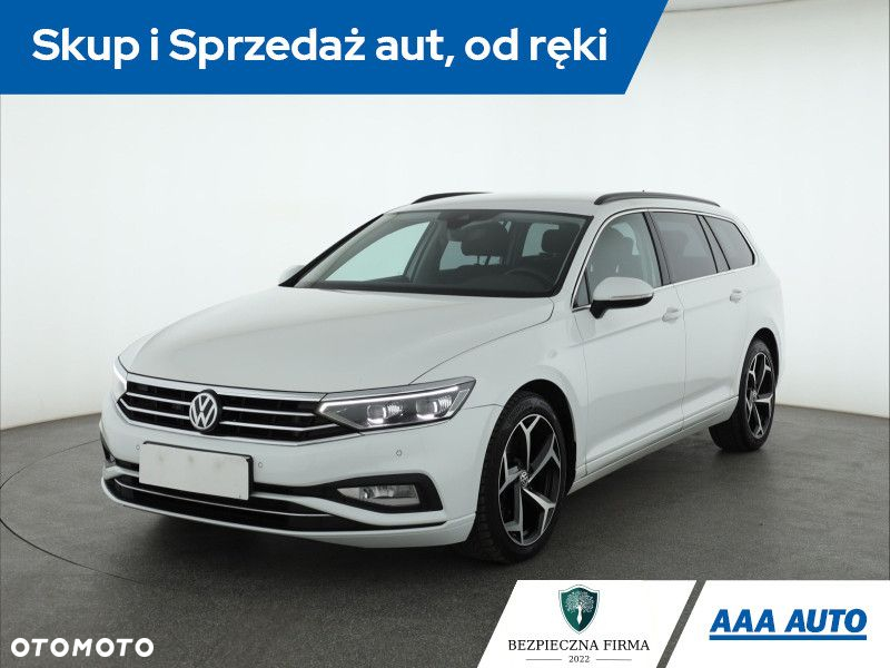 Volkswagen Passat - 2