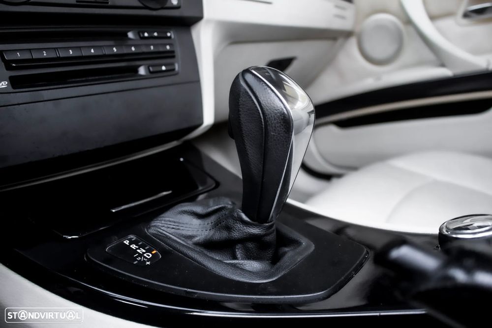 BMW 320 d Cabrio Auto - 23